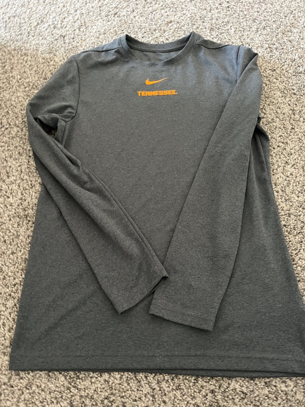 Nike Long-Sleeve Tennessee Logo- S